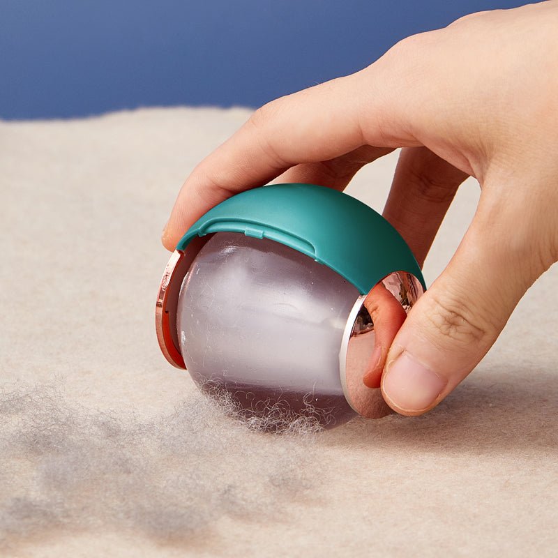Reusable Pet Hair Remover Ball - PicklyCartaf2e9987d9bc2c4933bbf6877f2b4b1fSet